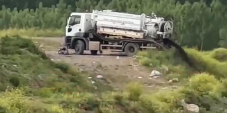 Melen Çayı'na vidanjörle çamurlu su döken personele soruşturma