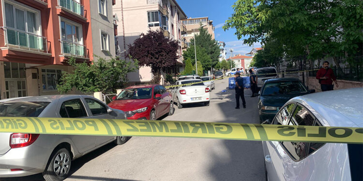 Ankara'da emekli polis 1 kişiyi öldürdü