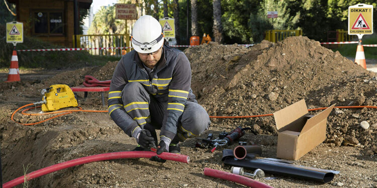 Toroslar EDAŞ Kilis'te bakım çalışmalarını sürdürüyor