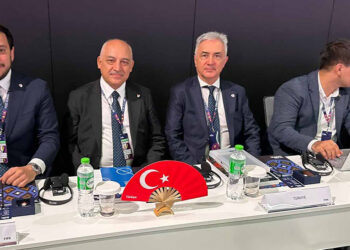 Büyükekşi, FIFA Başkanı Gianni Infantino ile bir araya geldi