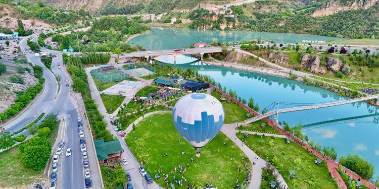 Tunceli'de sıcak hava balonu turizmi başladı