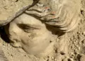 Laodikya'da hygieia heykelinin başı bulundu
