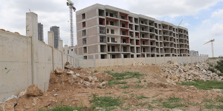 AOÇ'yi besleyen tarihi su kaynağı ve çeşme hafriyat altında kaldı