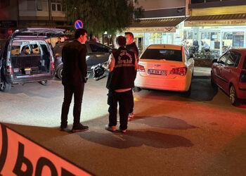 Kahvehane önünde meclis üyesine ateş açıldı