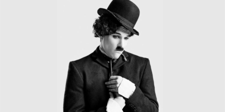 Charlie Chaplin'in hayat hikayesi sahnelendi