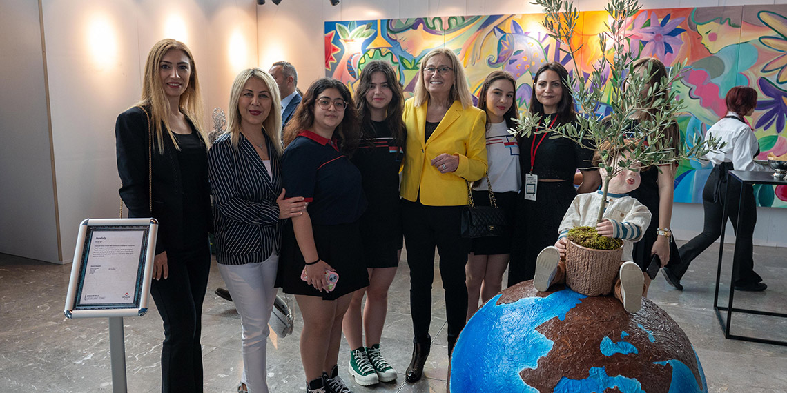 6'ncı Çocuk Sanat Bienali 'barış ve çocuk' teması ile başladı