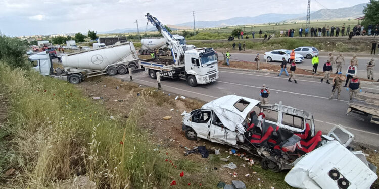 9 ölümlü kazada beton mikseri sürücüsü: Gözlerim karardı