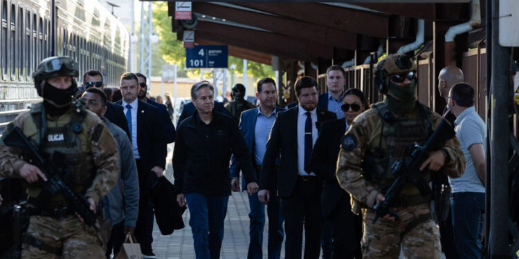 ABD Dışişleri Bakanı Antony Blinken Kiev’de