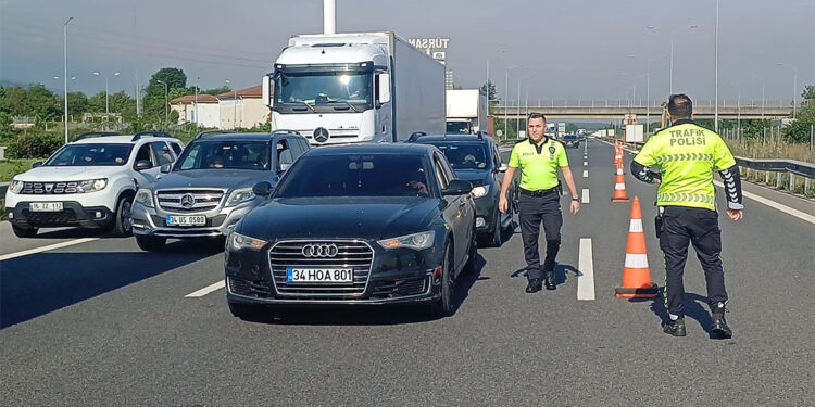 Düzce-Kaynaşlı arası 5 gün trafiğe kapalı