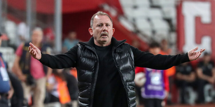 Sergen Yalçın sezon sonunda görevinden ayrılacak