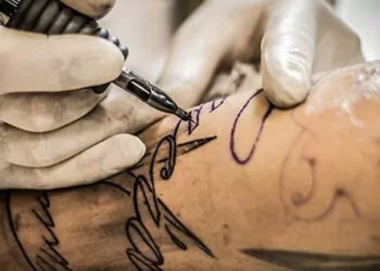 1 milyondan fazla dövme silme işlemi uygulandı