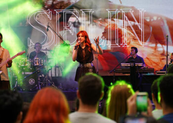 Akasya 10'uncu yıl konserleri, Selin ile devam etti