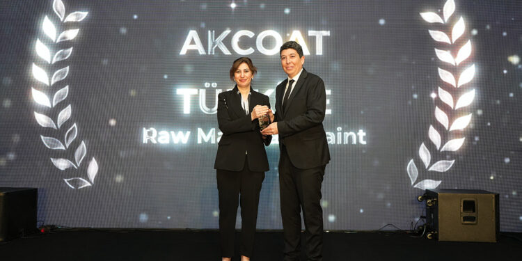 Akcoat ‘Değerli İş Ortağı’ ödülünün sahibi oldu