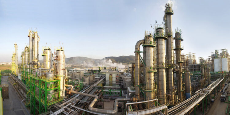 Aksa Akrilik yılın ilk çeyreğinde net kârını ikiye katladı