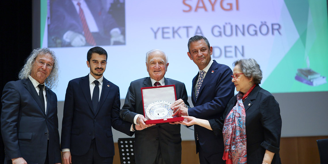 Anayasayı nasıl yapıyorsan müfredatı da öyle yapman lazım