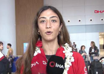 Avrupa şampiyonu milli tekvandocular yurda döndü