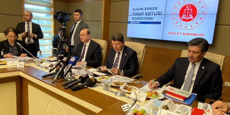 Kadına yönelik şiddet tüm dünyanın sorunu