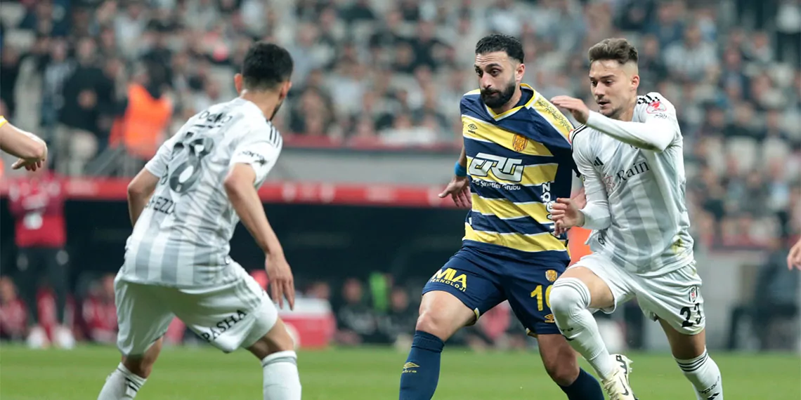 Türkiye kupası'nda ilk finalist beşiktaş oldu. Beşiktaş’a galibiyeti getiren golü 70’inci dakikada ernest muçi kaydetti.