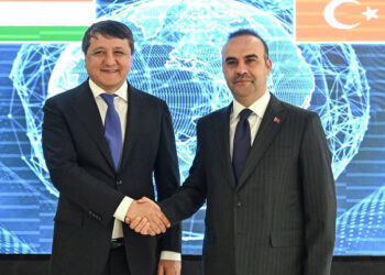 Bakan Kacır: Tacikistan ile 4 önemli anlaşma imzaladık