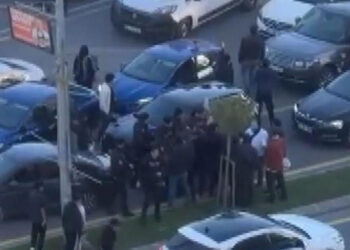 Başakşehir'de Filistin'e destek yürüyüşünde trafik gerginliği