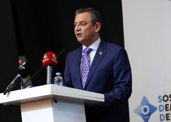 Başarının önündeki her türlü kişisel kibir tasfiye edilecek