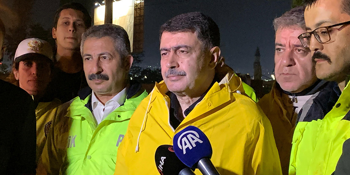 Başkentte sağanak hayatı felç etti; 1330 civarında evi su bastı