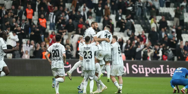 Beşiktaş türkiye kupası için sahaya çıkıyor