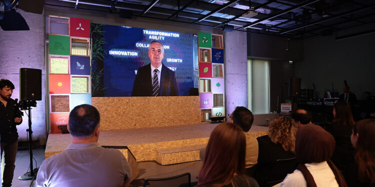 Bilimsel temelli çağdaş bir eğitim seferberliği hayata geçirmeliyiz