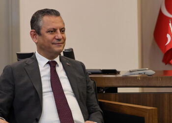 CHP'yi iktidara taşıma sorumluluğumuz var