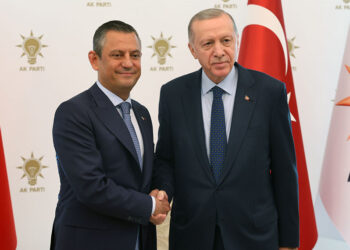 Cumhurbaşkanı Erdoğan, Özgür Özel ile bir araya geldi