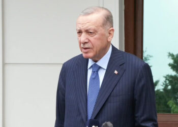 Türkiye'de siyasetin yumuşama sürecini başlatalım istiyorum