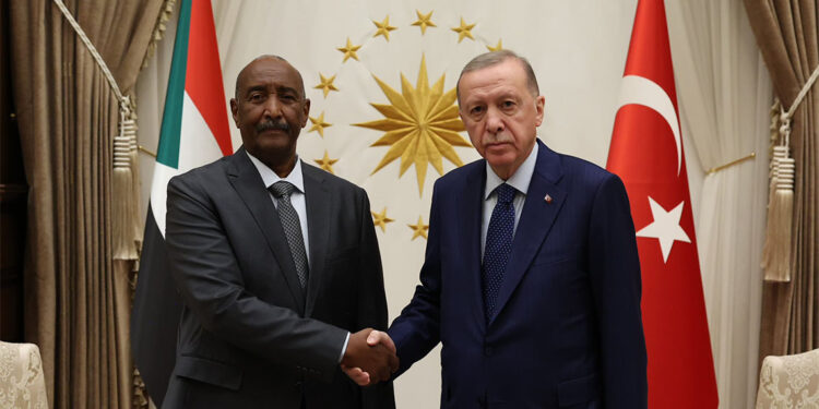 Erdoğan Sudan Egemenlik Konseyi Başkanı ile görüştü