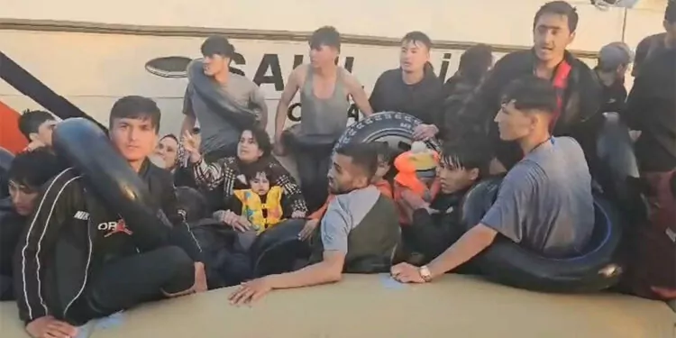 Ayvacık ilçesi açıklarında 42 kaçak göçmen yakalandı