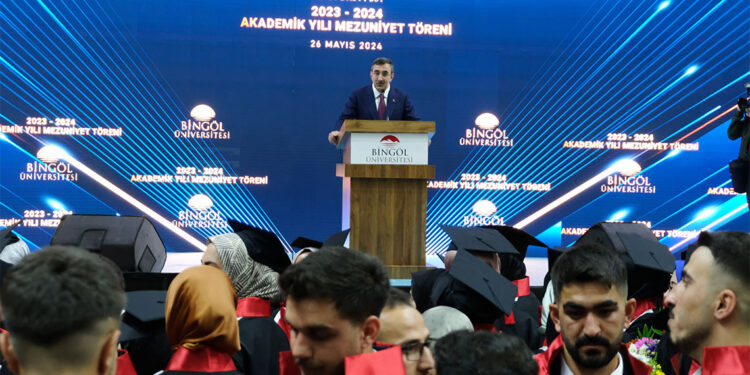 Üniversite öğrencisi sayısı 8 milyonu aştı