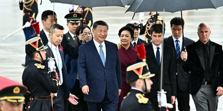 Çin devlet başkanı şi cinping fransa’da