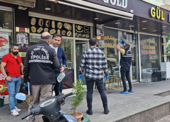 2 kişi tartıştıkları kuyumcuyu darbedip kaçtı
