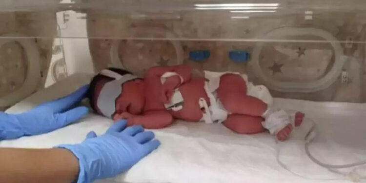 Dağ yoluna terk edilen bebeğin ailesi serbest bırakıldı