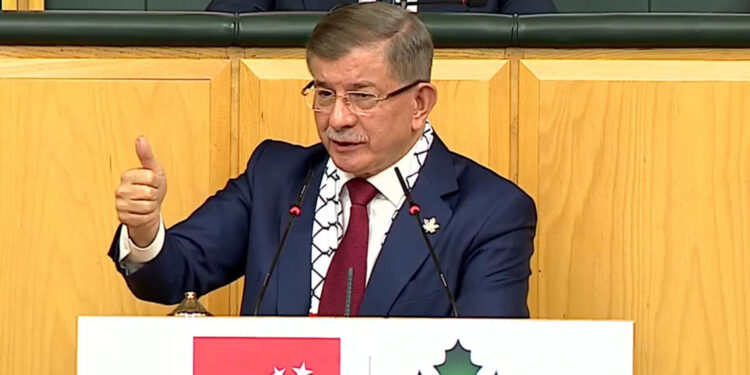 Davutoğlu: Darbe ihtimali varsa bilgi ve belgeleri paylaşın