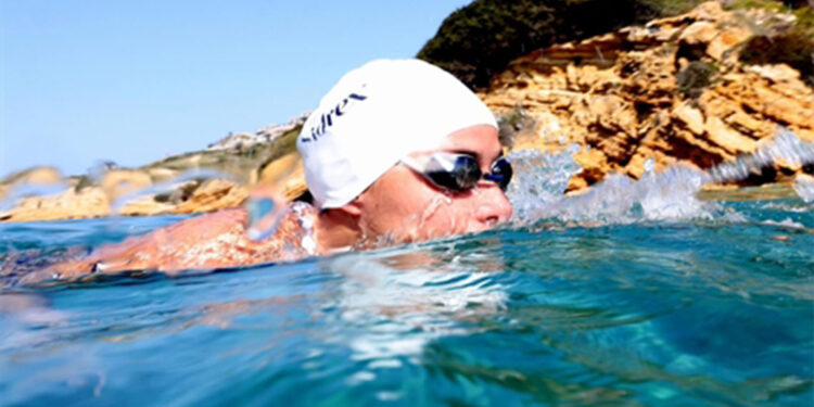 Nyad filmini yaşadı; Bengisu Avcı'ya denizanası temasları