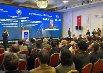 Deprem bölgesinde dünyanın en büyük şantiyesini kurduk