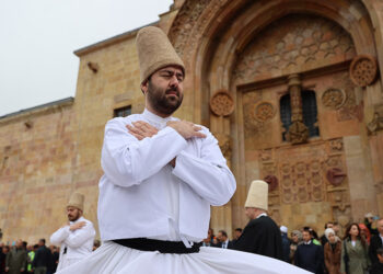 Divriği Ulu Cami 9 yıllık restorasyonun ardından ibadete açıldı