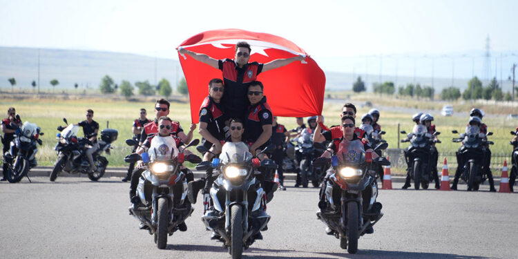 Diyarbakır'da Yunus polisleri timleri, mezun oldu