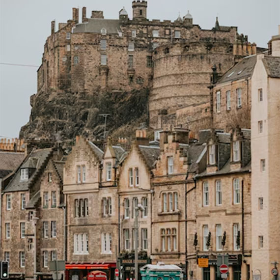 Bazı Avrupa şehirlerinin adlarının sonuna neden "Burg" geliyor.??? Açıkçası zaman zaman neden diye düşünüp sonrada üzerinde durmadığım bir konu ama araştırınca tesadüf olmadığını gördüm.