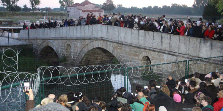 Kakava dilekleri Tunca Nehri’ne bırakıldı
