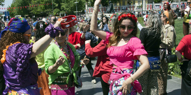 Edirne'ye Kakava-Hıdrellez Şenlikleri akını