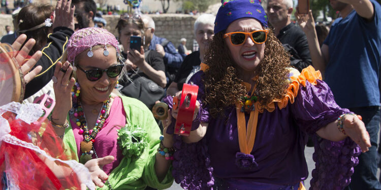 Hıdırellez: Baharın ve dayanışmanın sevinci