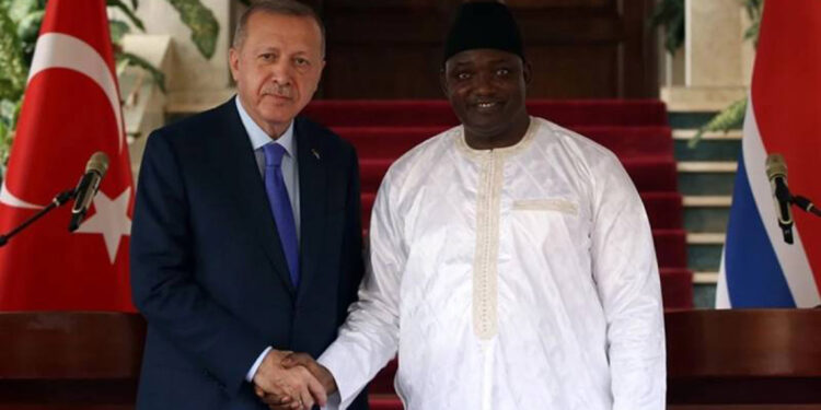 Erdoğan, Gambiya Cumhurbaşkanı Barrow ile görüştü