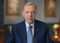 Erdoğan: öğretmenlerimiz başımızın tacıdır