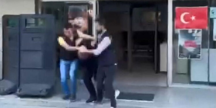 Esenler'de engelli çocuğu istismar eden şüpheli yakalandı