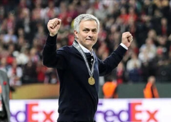 Fenerbahçe’nin yeni teknik direktörü Jose Mourinho oluyor